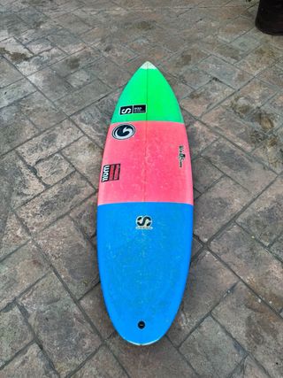 Tabla de surf colorida