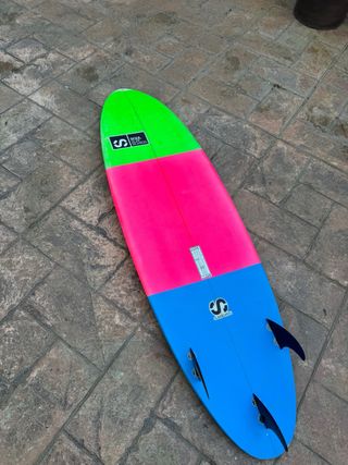 Tabla de surf colorida