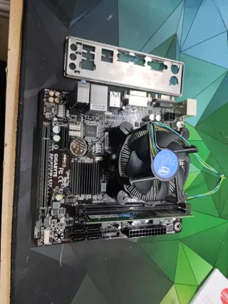 Placa Base Gigabyte Socket 1151 DDR4