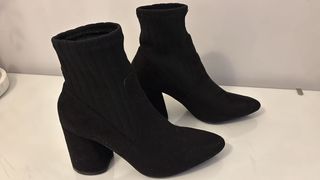Botines negros tacón