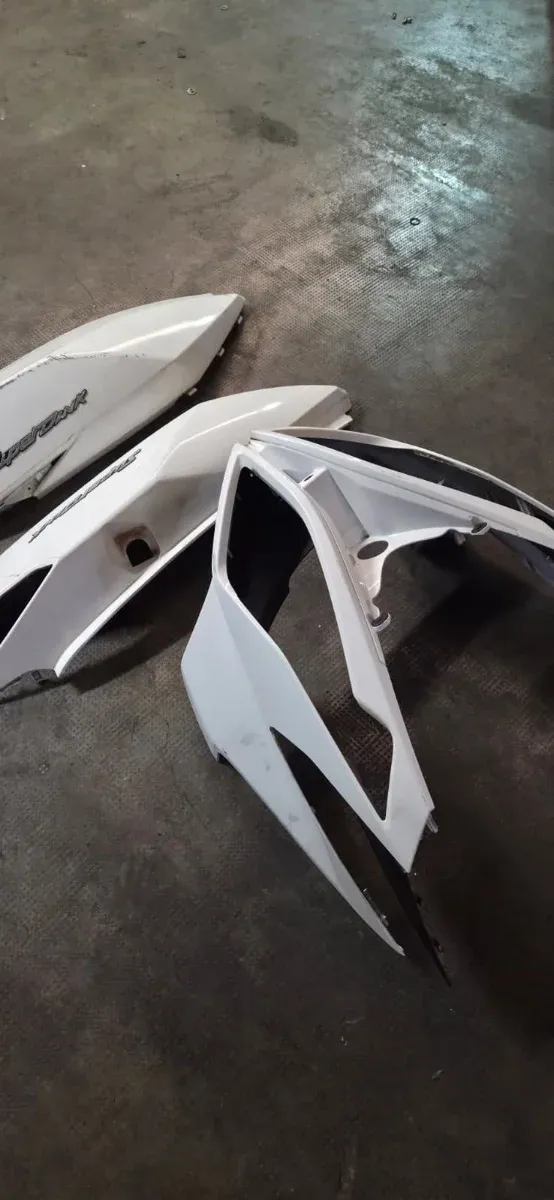 Carenados Kymco Superdink 125 Blancos