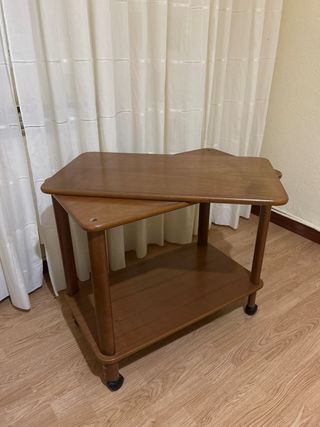 Mesilla de televisión