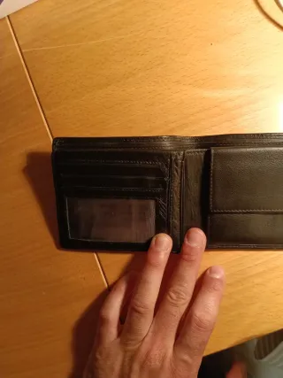 Cartera de piel Moon negra nueva