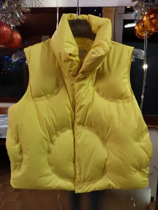 Piumino smanicato Cos giallo 4/6 anni