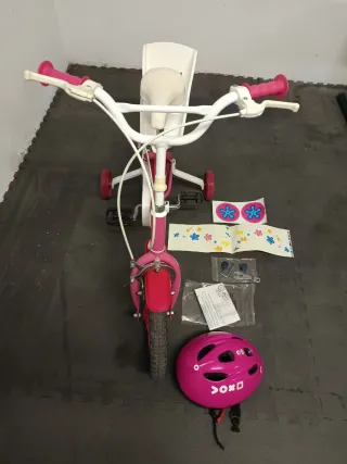 Bicicleta Nancy Rosa con Casco.