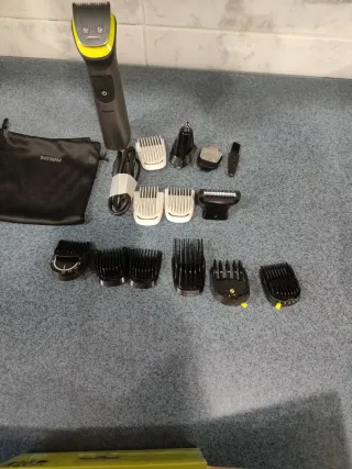 Recortadora Philips Serie 7000 14 en 1