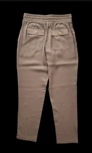 Pantalón Cortefiel Talla S, da más