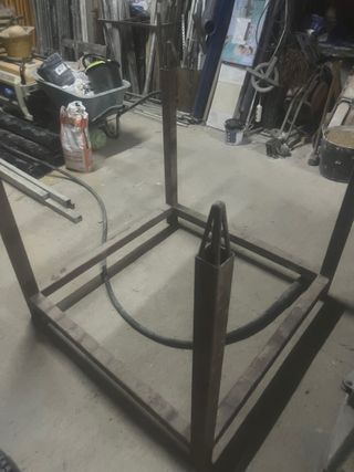 Canasta para puntales