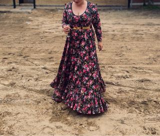 Traje de gitana floral