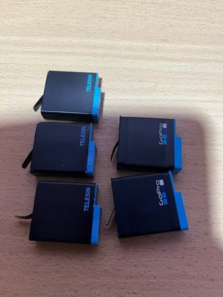 GoPro Hero 7 Black + 6 Baterías