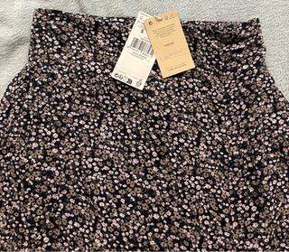 Falda larga Mango flores blancas y grises