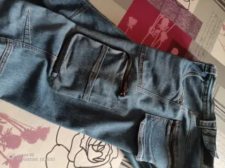 Pantalón tejano Cofra azul