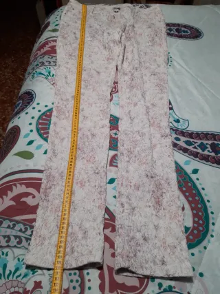Pantalón largo estampado floral mujer