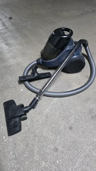 Aspiradora AEG LX5-2-4DB 750W