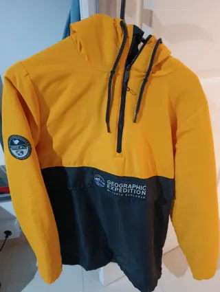 Chubasquero Geograph. Expedition