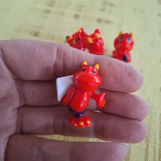 Sorpresine Kinder Angelino e Satanello