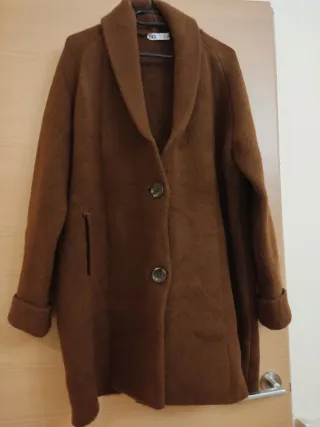 Abrigo Zara Marrón