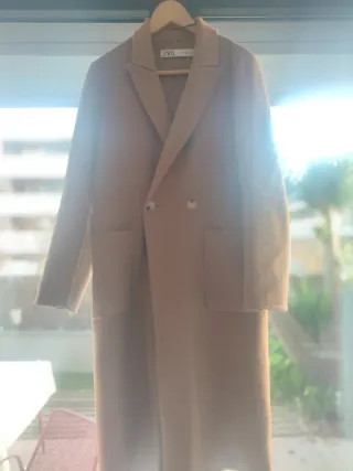 Abrigo Zara Beige