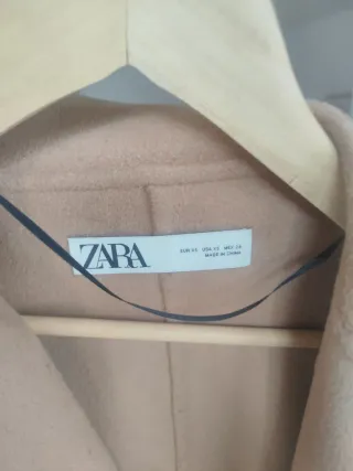 Abrigo Zara Beige