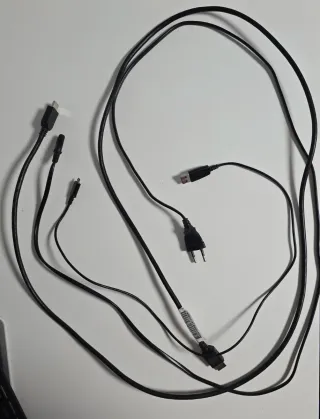 PS4 CUH-1216A 500GB + Mando + 5 Juegos