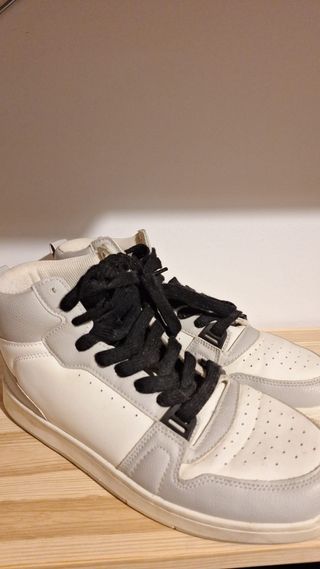 Zapatillas Pull&Bear altas grises y blancas