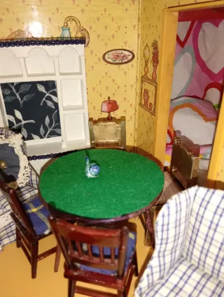 Lote Muebles Casa Muñecas. Escala normal. Antiguos