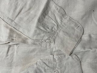 Camisa antigua de lino beige