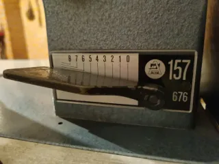 Máquina de coser profesional Alfa 157 676 completa