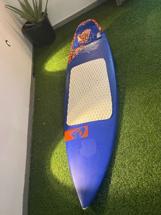 Tabla kitesurf strapless