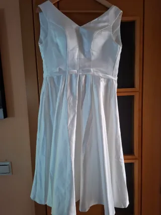 Vestido blanco elegante