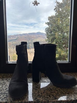 Stivaletti Marco Tozzi neri