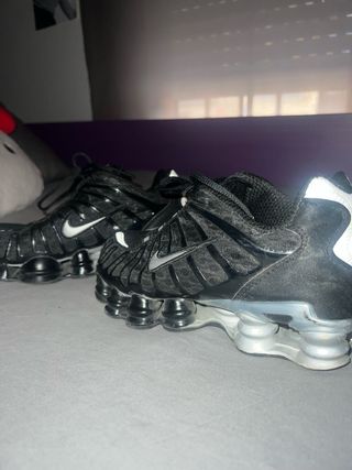 Nike Shox Negras