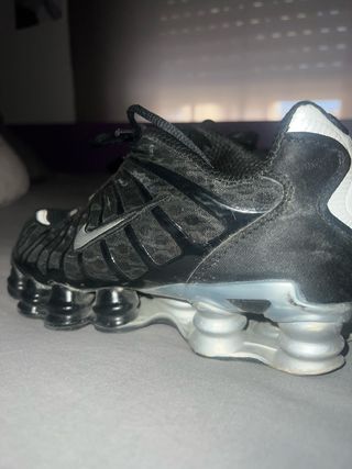 Nike Shox Negras