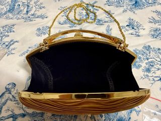 Bolso de fiesta amarillo oro plisado