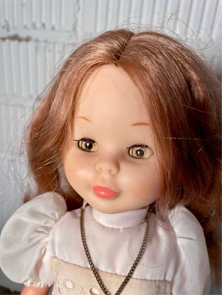 NANCY FAMOSA. AÑOS 70. COMUNIÓN.