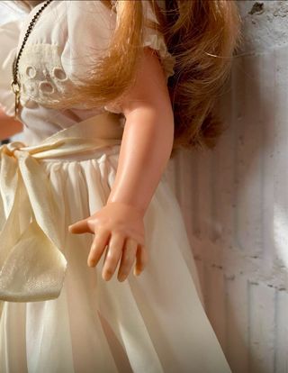 NANCY FAMOSA. AÑOS 70. COMUNIÓN.