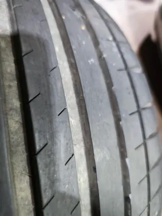 2 Neumáticos Michelin 225/45ZR19