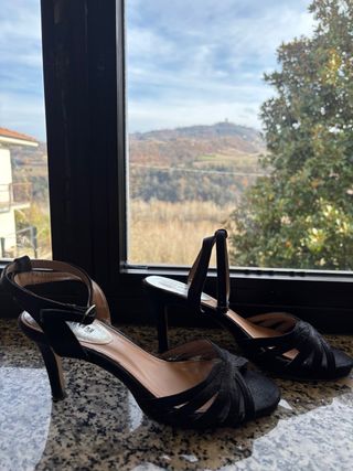 Sandali neri Trendy aperti