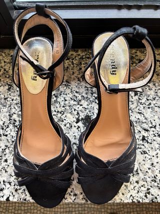 Sandali neri Trendy aperti