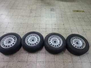 Llanta Michelin 215/65R16C Furgoneta