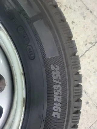 Llanta Michelin 215/65R16C Furgoneta