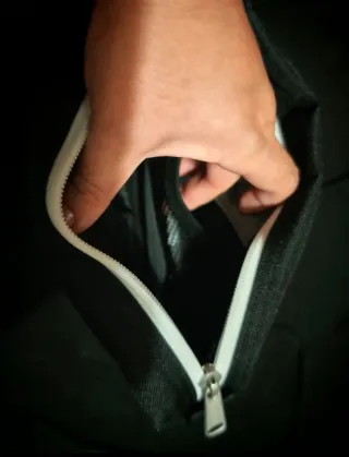 Neceser Herschel Chapter Negro y Marrón