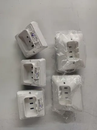 Enchufe Bipolar Blanco