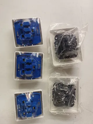 Enchufe Bipolar Blanco