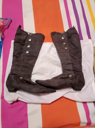 Botas altas marrones