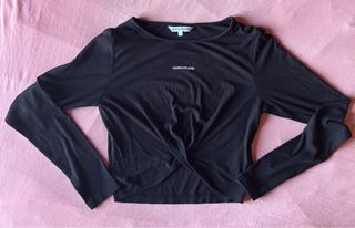 Top Calvin Klein nero con nodo