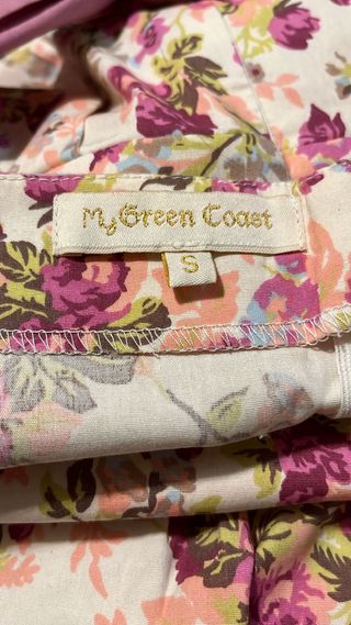 Vestido floral rosa sin tirantes