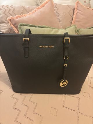 Bolso Michael Kors Negro y Dorado