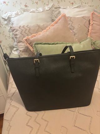 Bolso Michael Kors Negro y Dorado