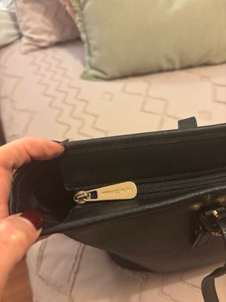 Bolso Michael Kors Negro y Dorado